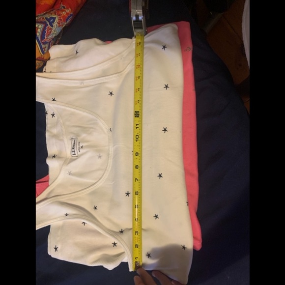 NWT pair of ribbed tanks - Picture 2 of 7